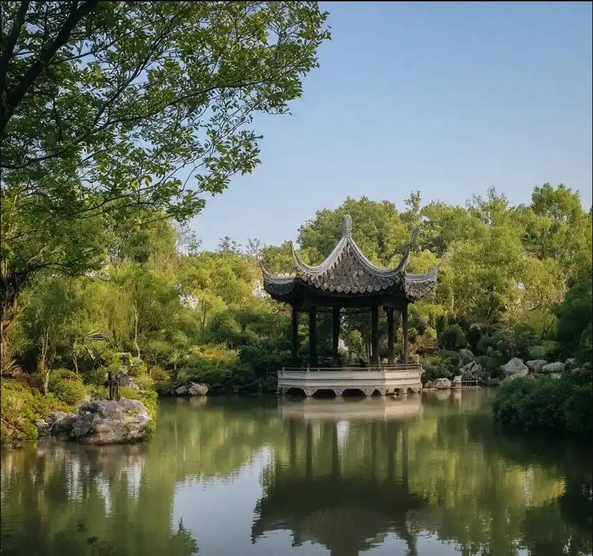 上高县雨双土建有限公司